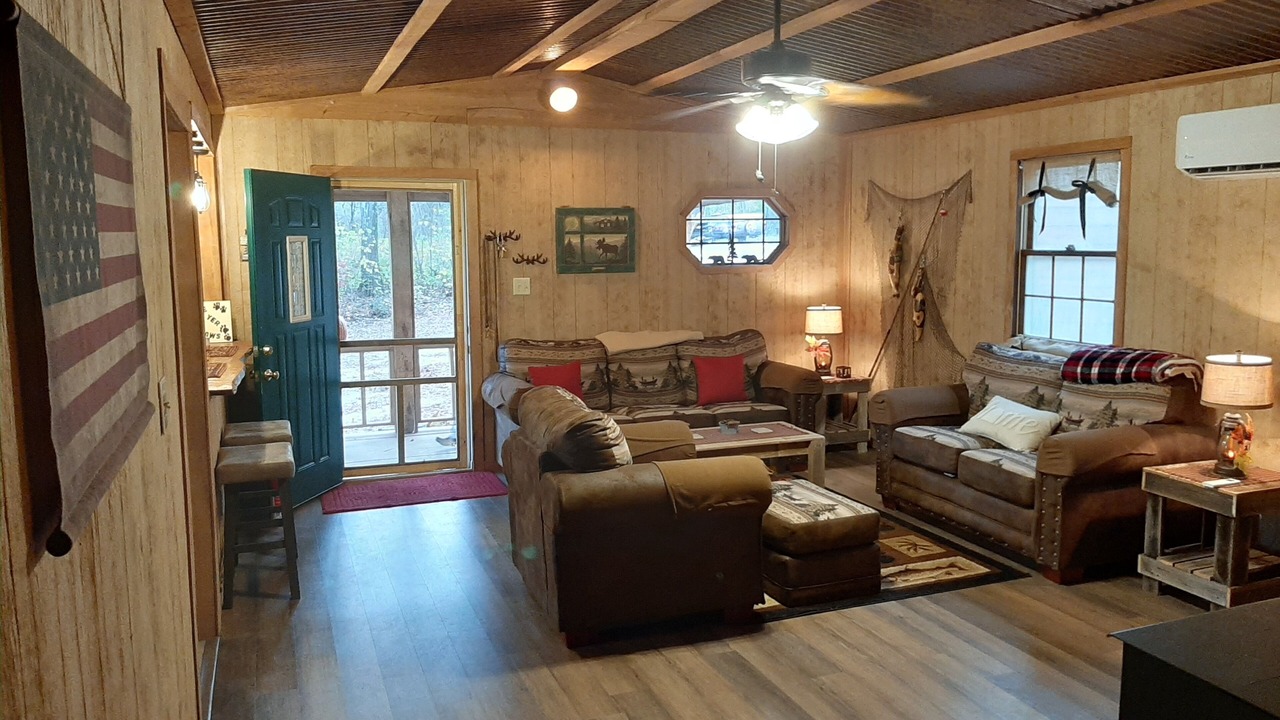 Photo of Livingroom in Jasonville