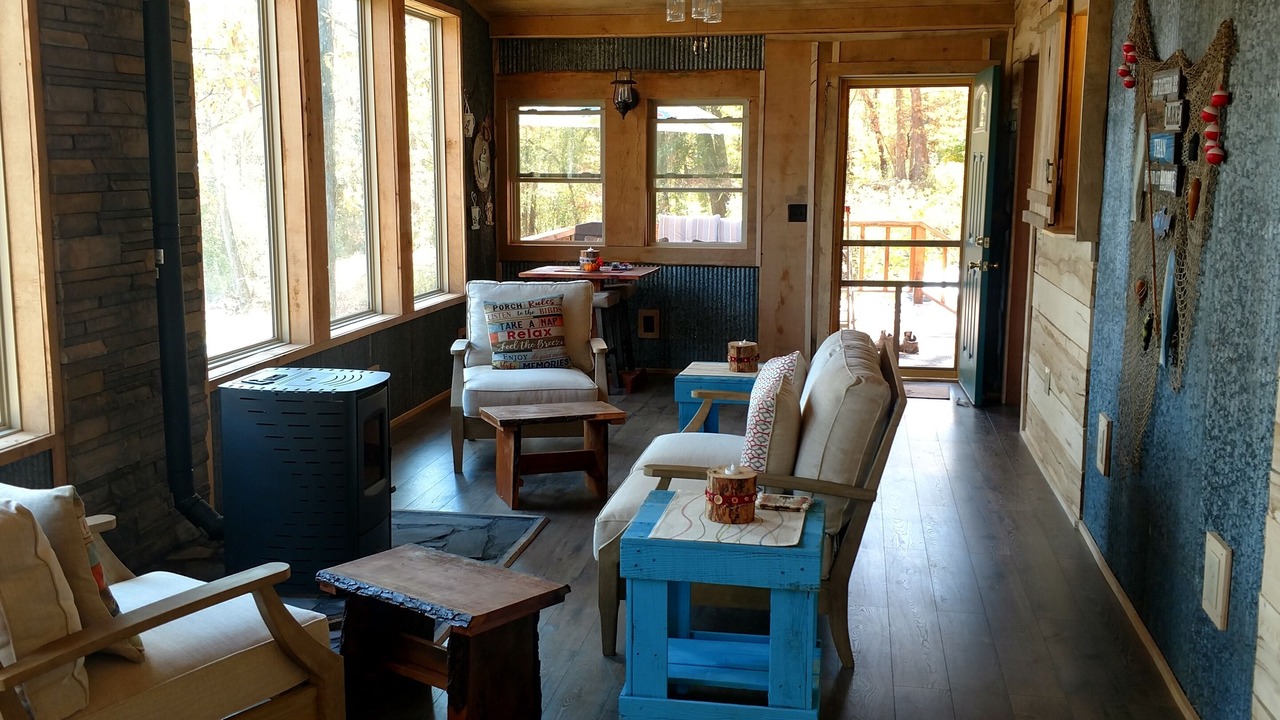 Photo of Livingroom in Jasonville