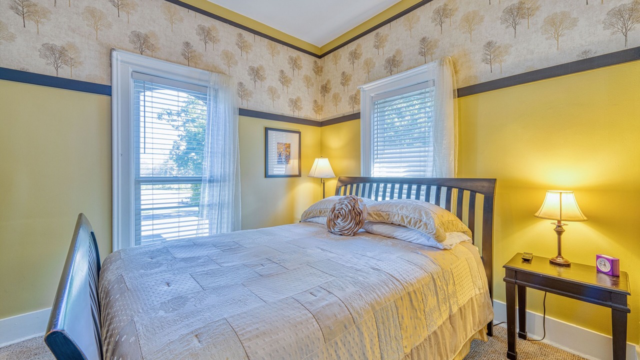 Photo of Bedroom in South Haven