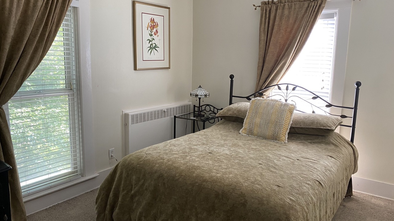 Photo of Bedroom in South Haven