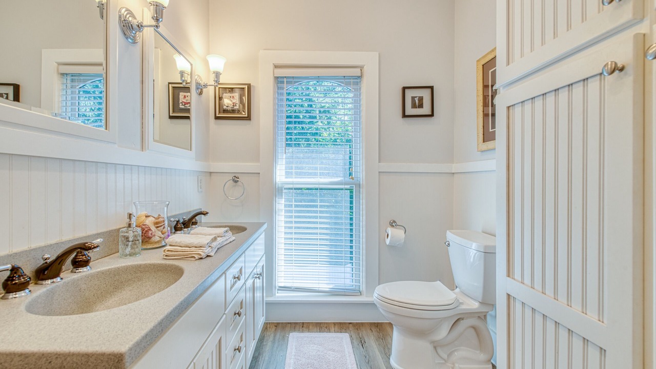 Photo of Bathroom in South Haven