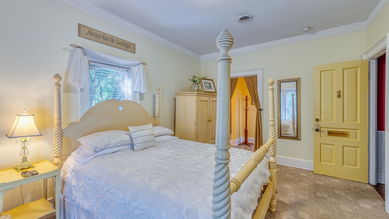 Photo of Bedroom in South Haven