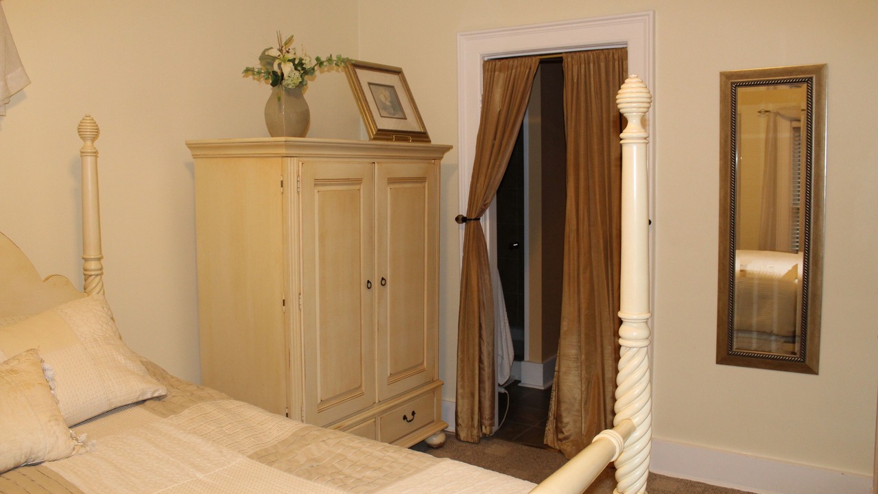Photo of Bedroom in South Haven