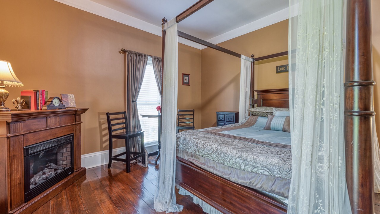 Photo of Bedroom in South Haven