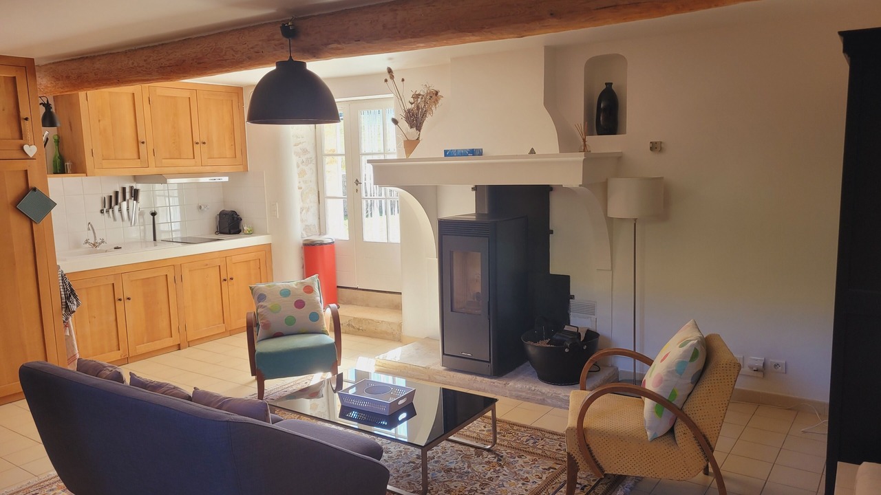 Photo of Livingroom in Revest-des-Brousses