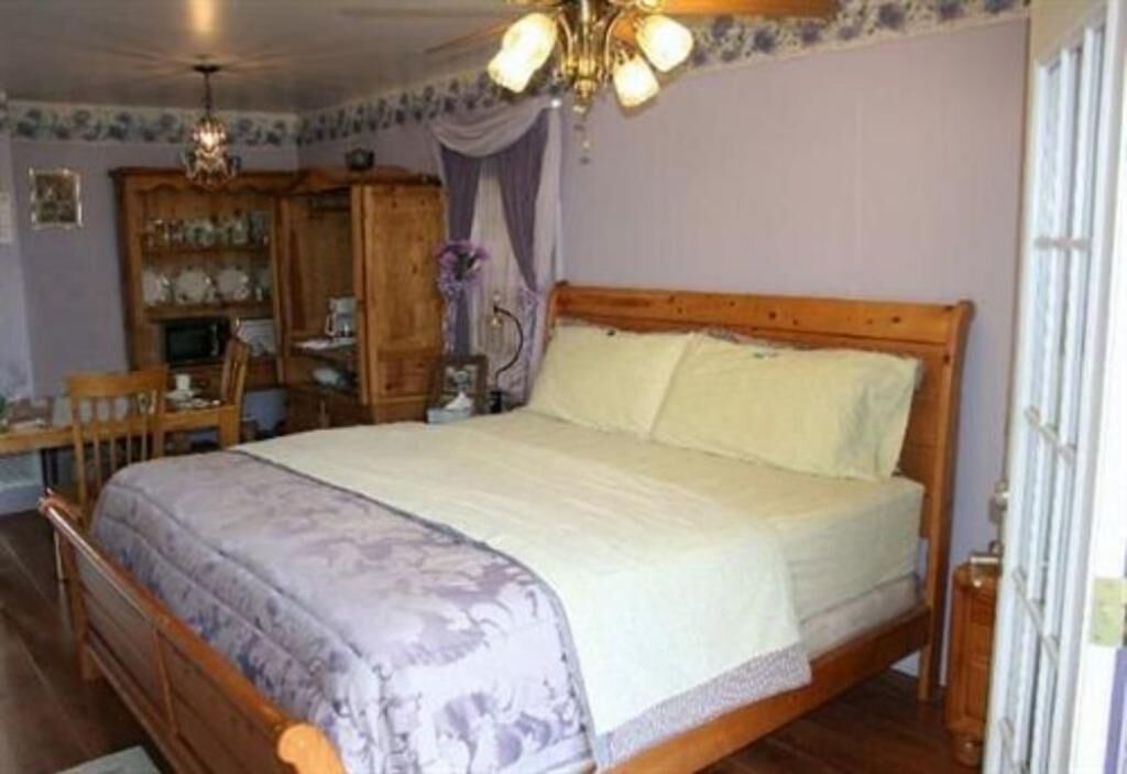 Photo of Bedroom in Gardner