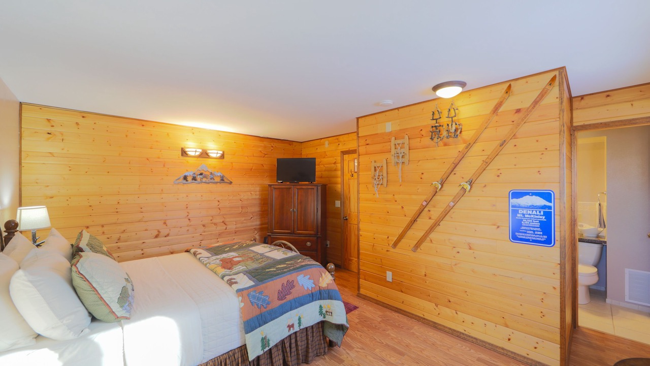 Photo of Bedroom in Talkeetna