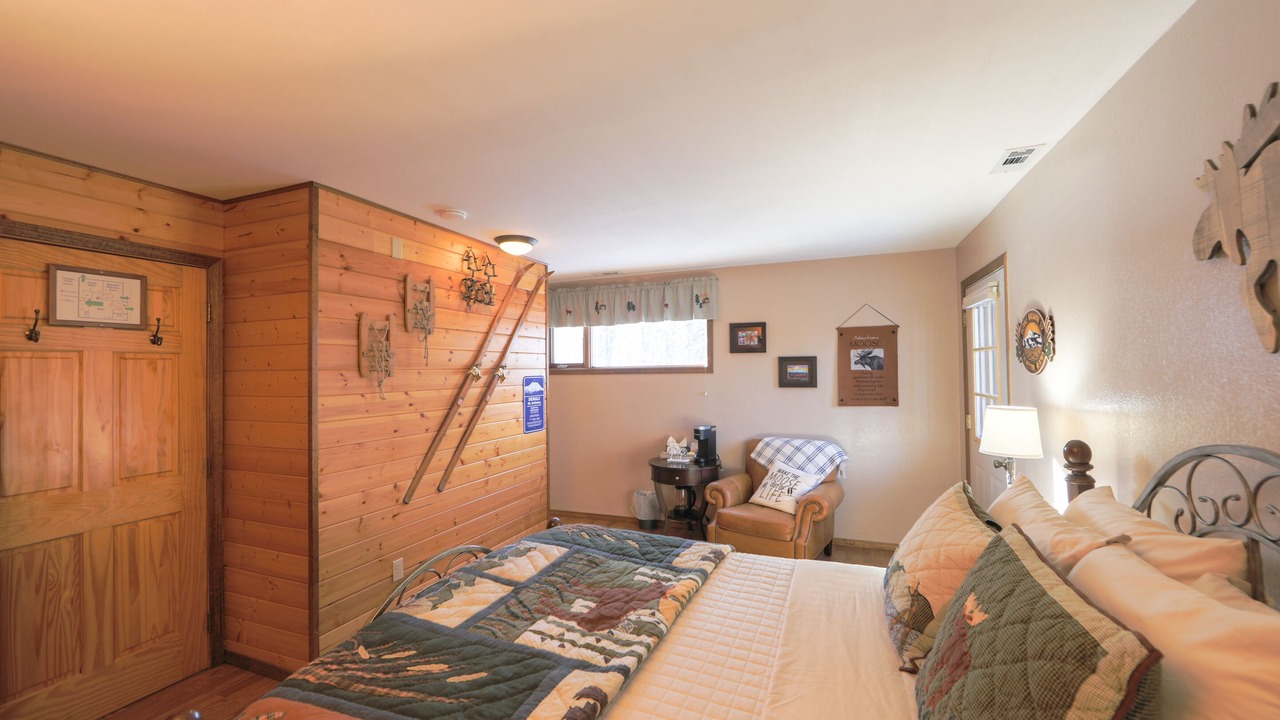 Photo of Bedroom in Talkeetna