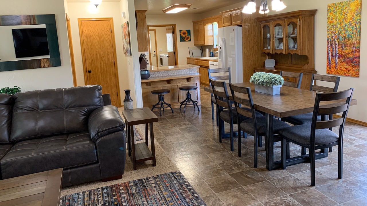 Photo of Livingroom in Davis