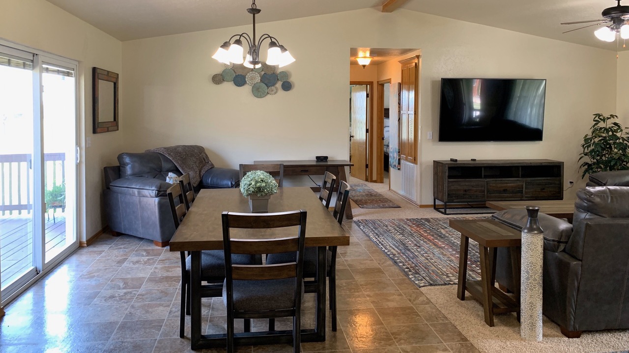 Photo of Livingroom in Davis