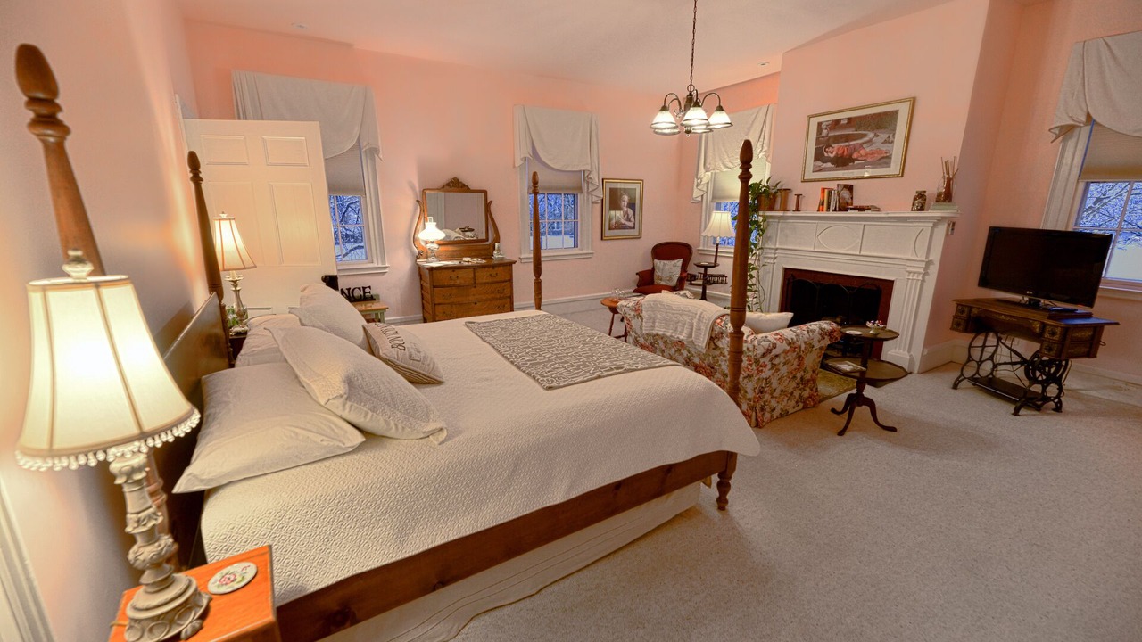 Photo of Bedroom in Canandaigua