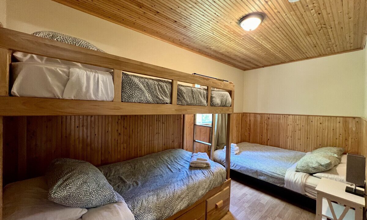 Photo of Bedroom in Saint-Gabriel-de-Valcartier