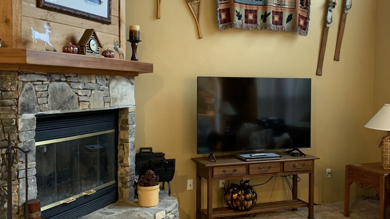 Photo of Livingroom in Seven Springs