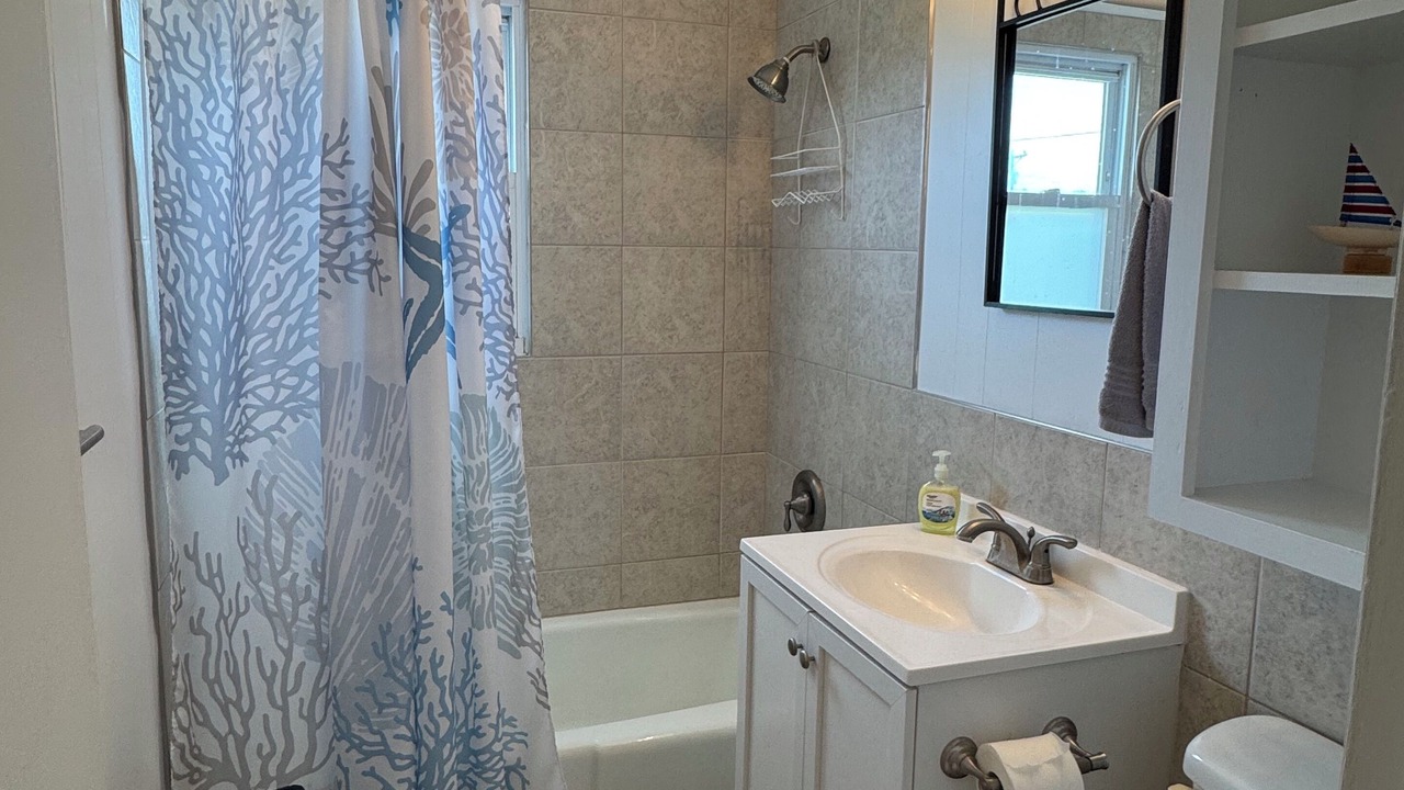 Photo of Bathroom in Emerald Isle