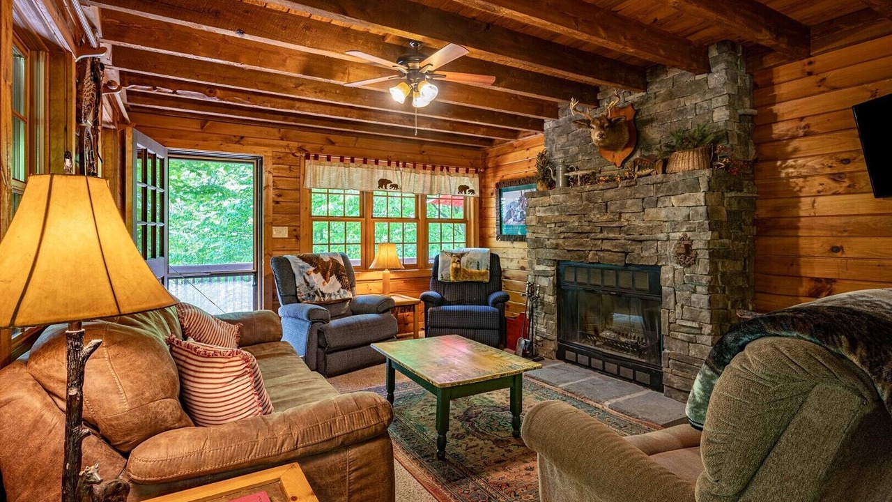 Photo of Livingroom in Town of Webb
