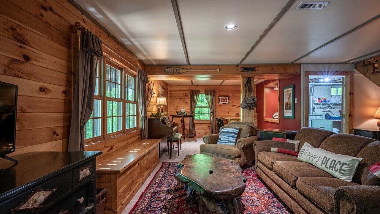 Photo of Bedroom in Town of Webb