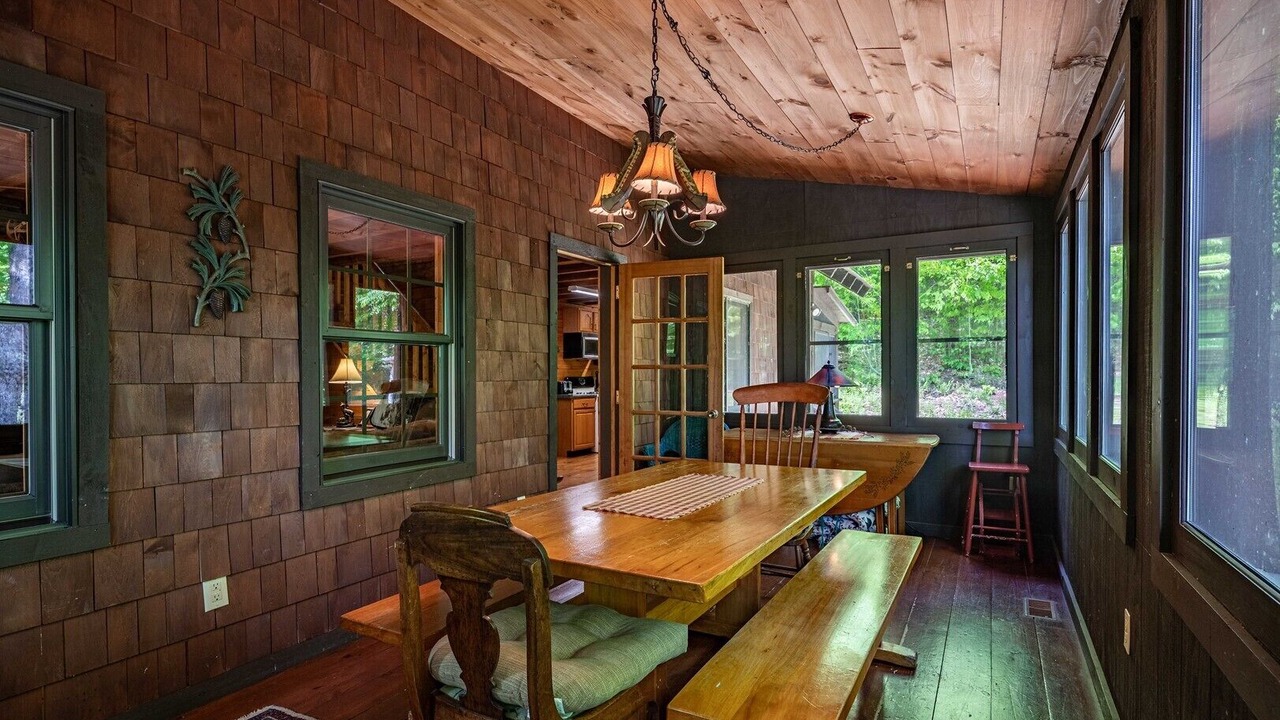 Photo of Livingroom in Town of Webb