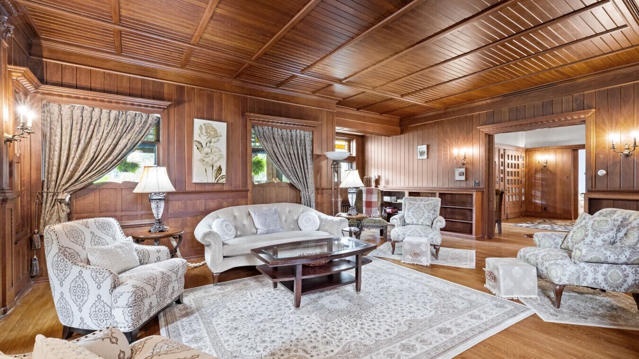 Photo of Bedroom in East Avenue