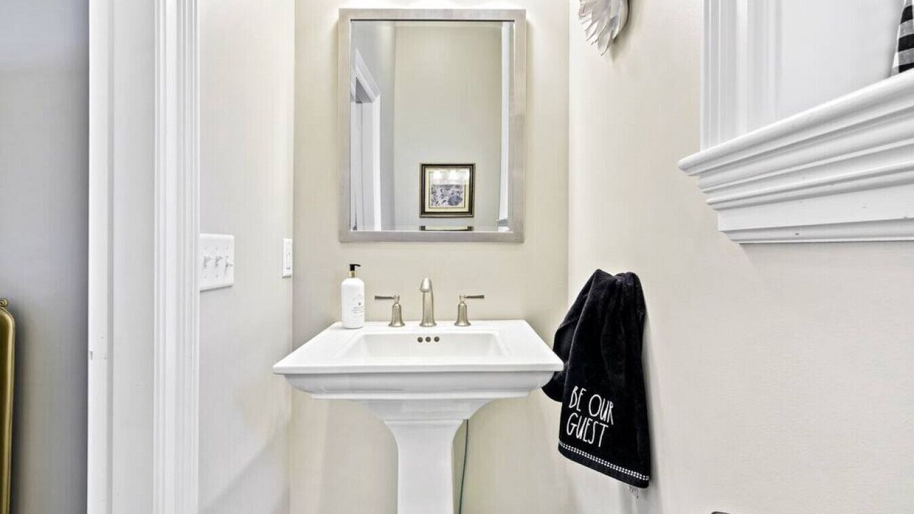 Photo of Bedroom in East Avenue