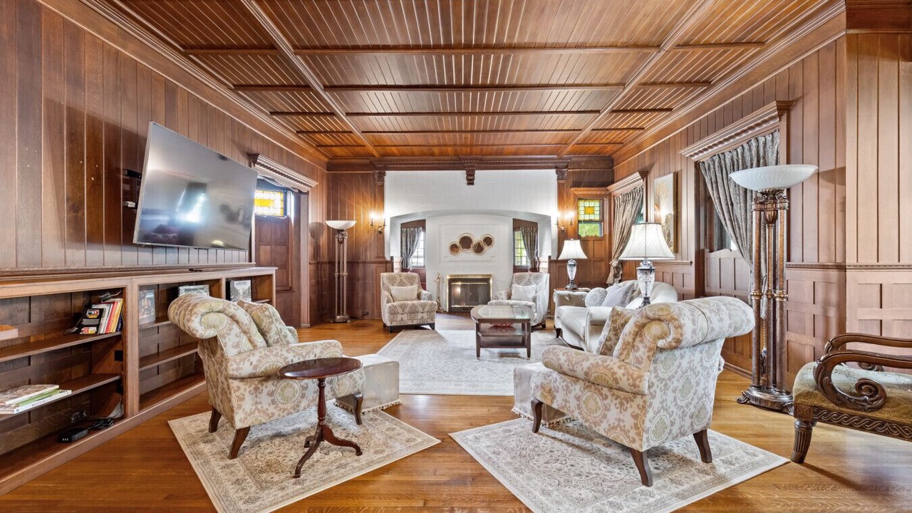 Photo of Bedroom in East Avenue