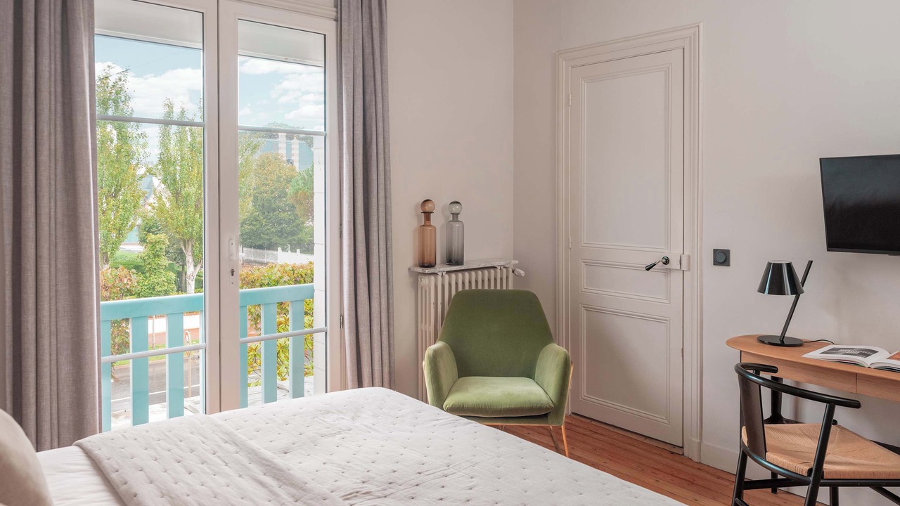 Photo of Bedroom in Deauville City Centre