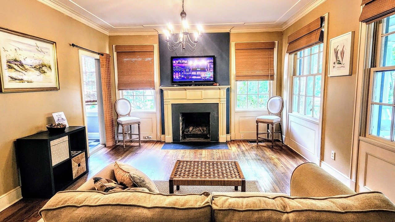 Photo of Livingroom in Montgomery