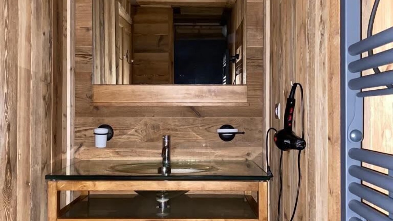 Photo of Bathroom in Font-Romeu-Odeillo-Via