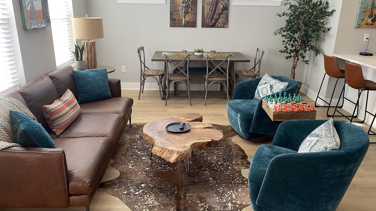 Photo of Livingroom in Talbot's Corner