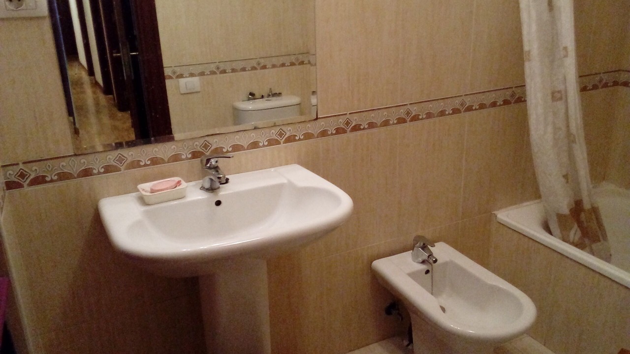 Photo of Bathroom in Lardero