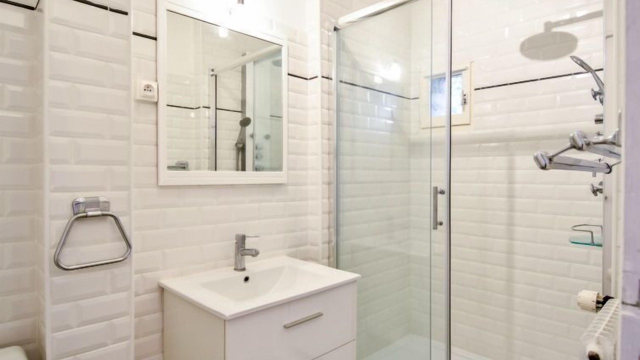 Photo of Bathroom in Tourgeville