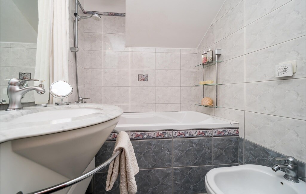 Photo of Bathroom in Mokosica