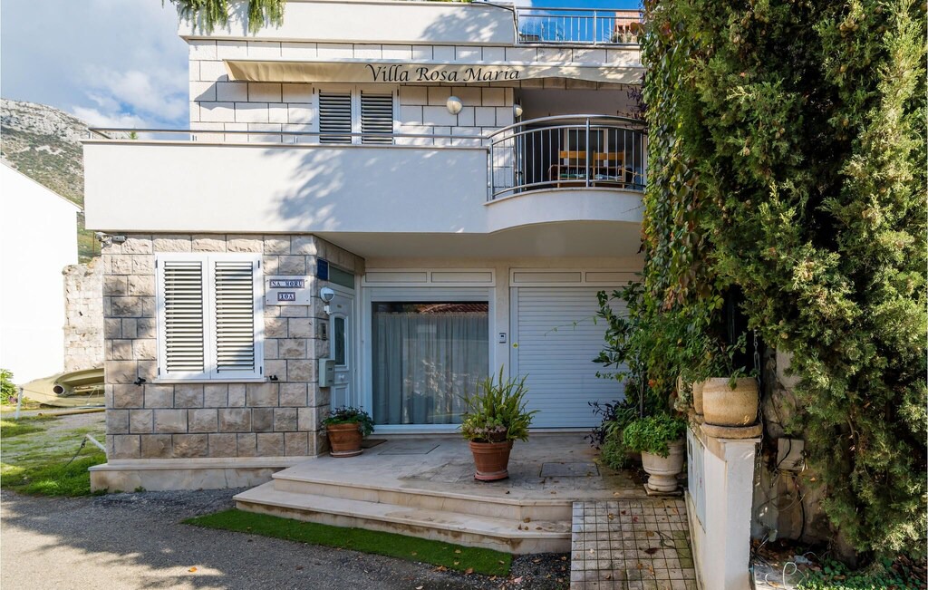 Photo of Buildings in Mokosica