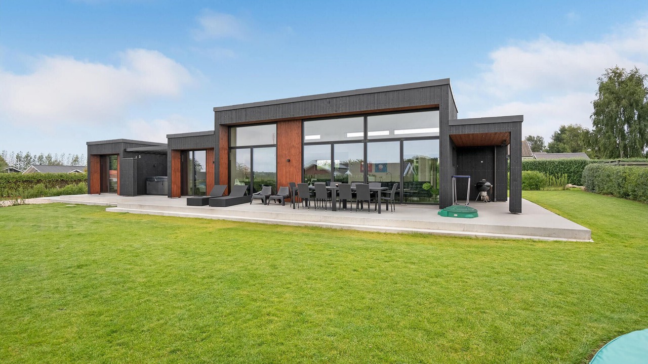 Photo of Others in Flovt Strand