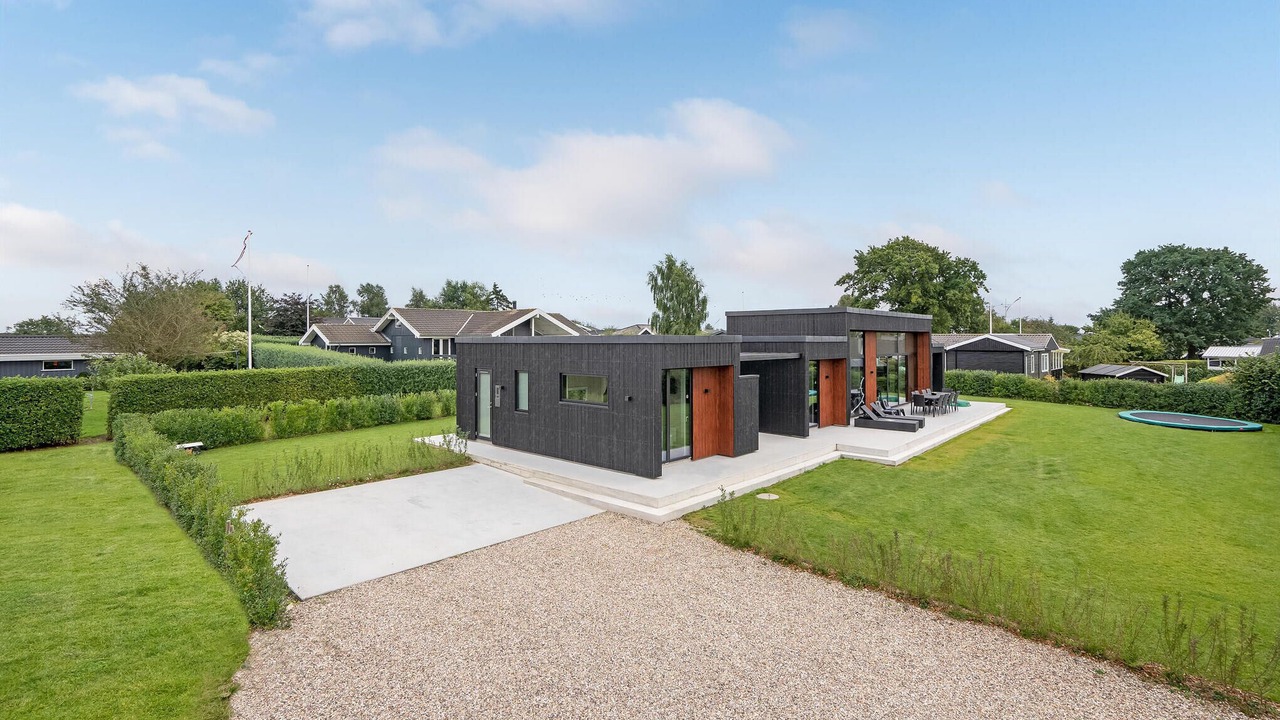 Photo of Others in Flovt Strand