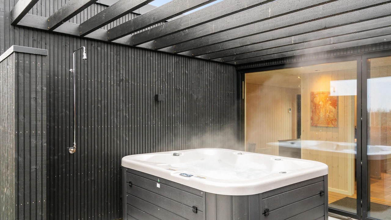 Photo of Others in Flovt Strand