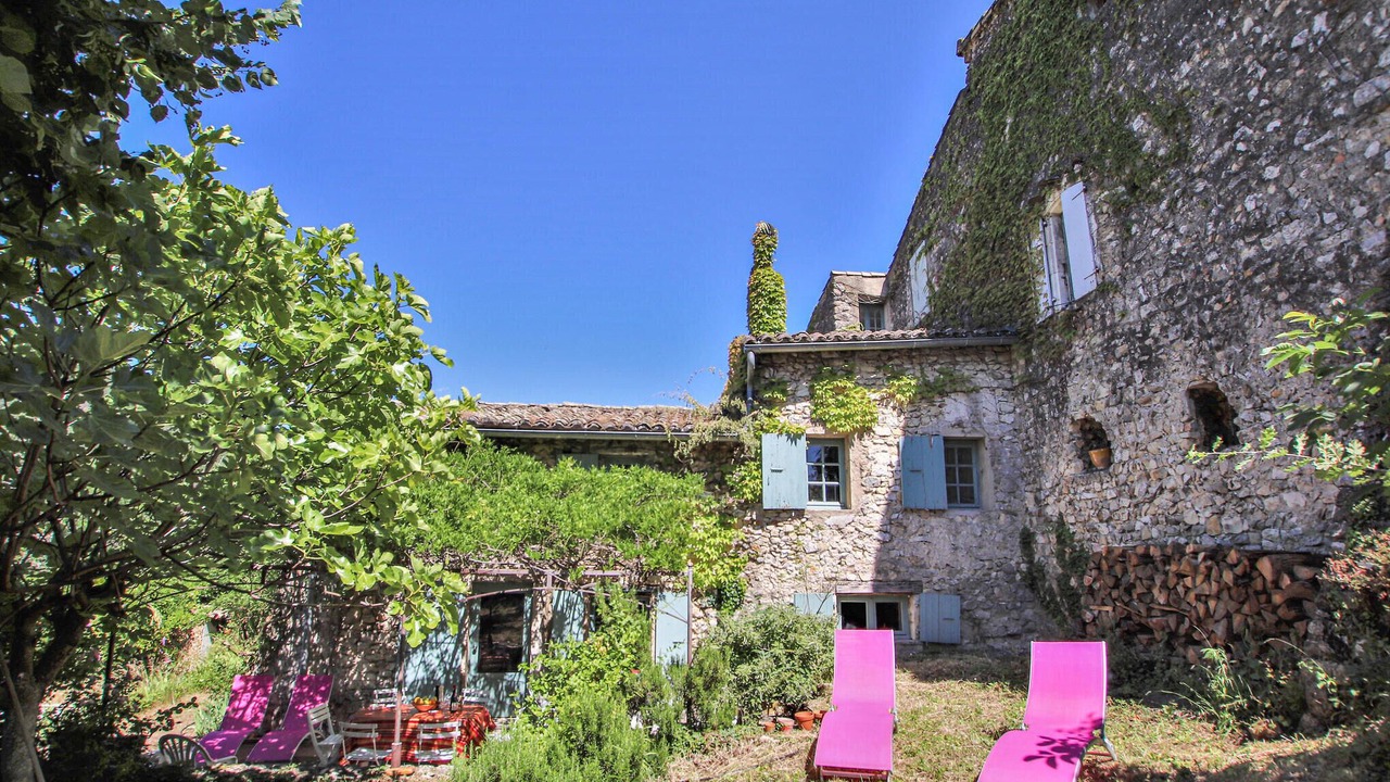 Photo of Others in Cliousclat