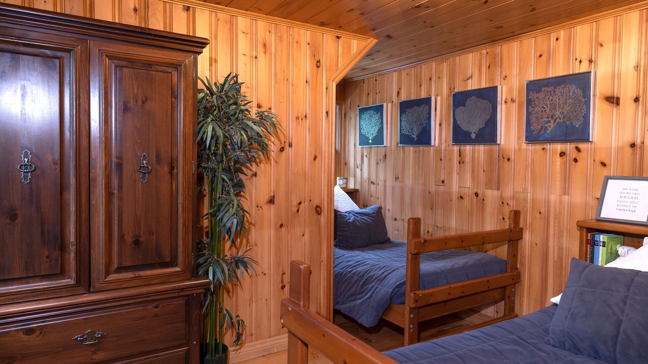 Photo of Bedroom in Maugerville