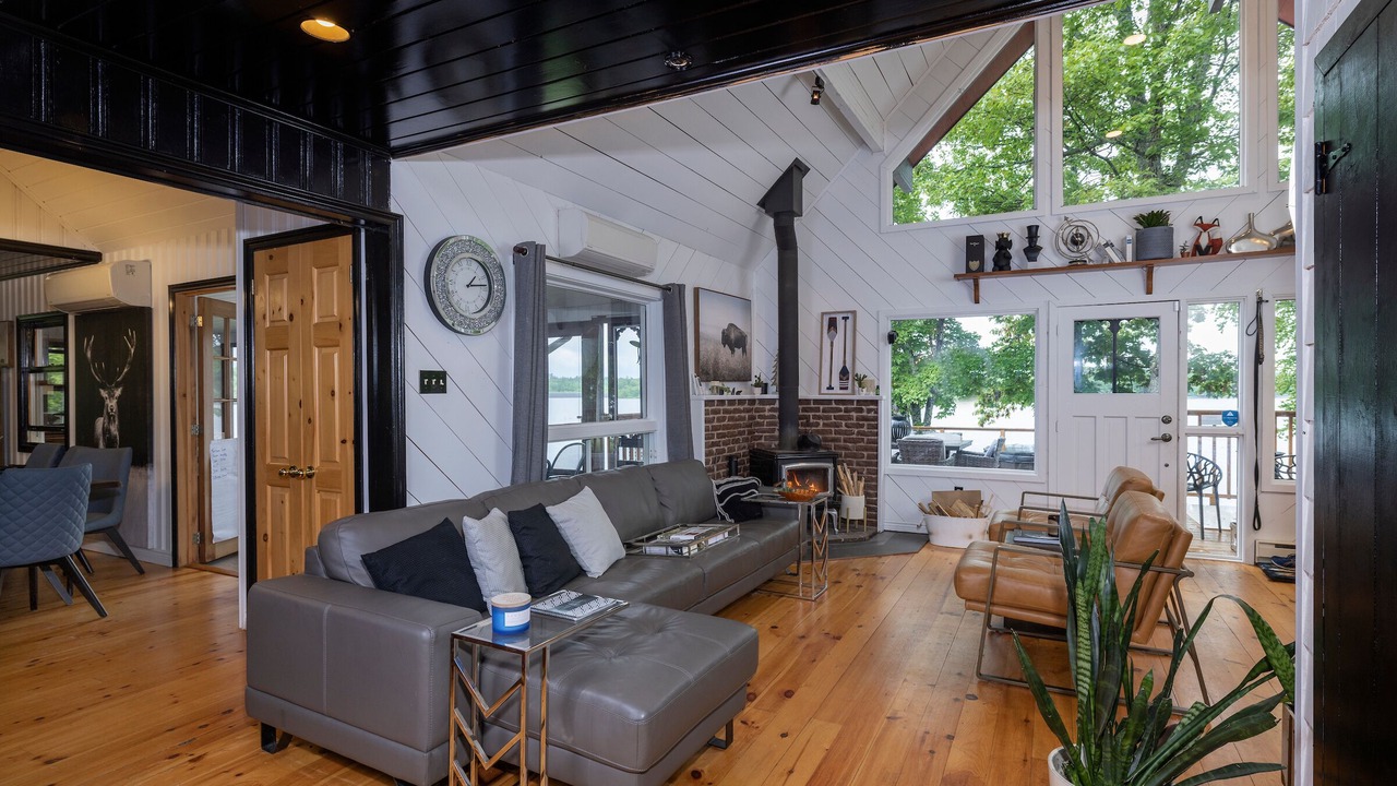 Photo of Livingroom in Maugerville