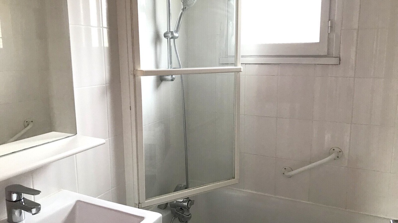 Photo of Bathroom in Dieppe