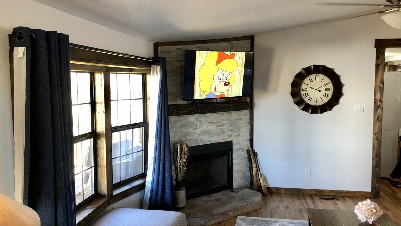 Photo of Livingroom in Nashoba