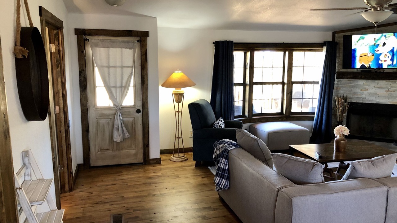 Photo of Livingroom in Nashoba