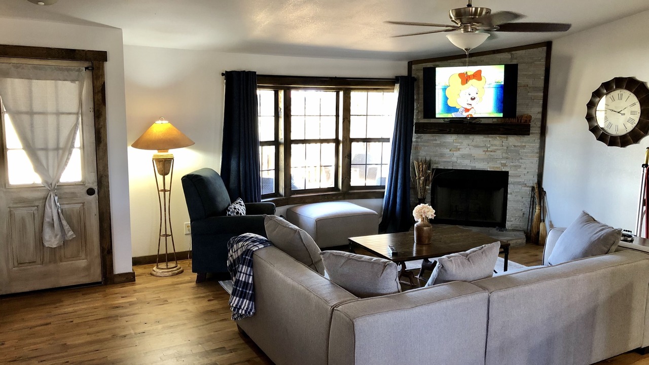 Photo of Livingroom in Nashoba
