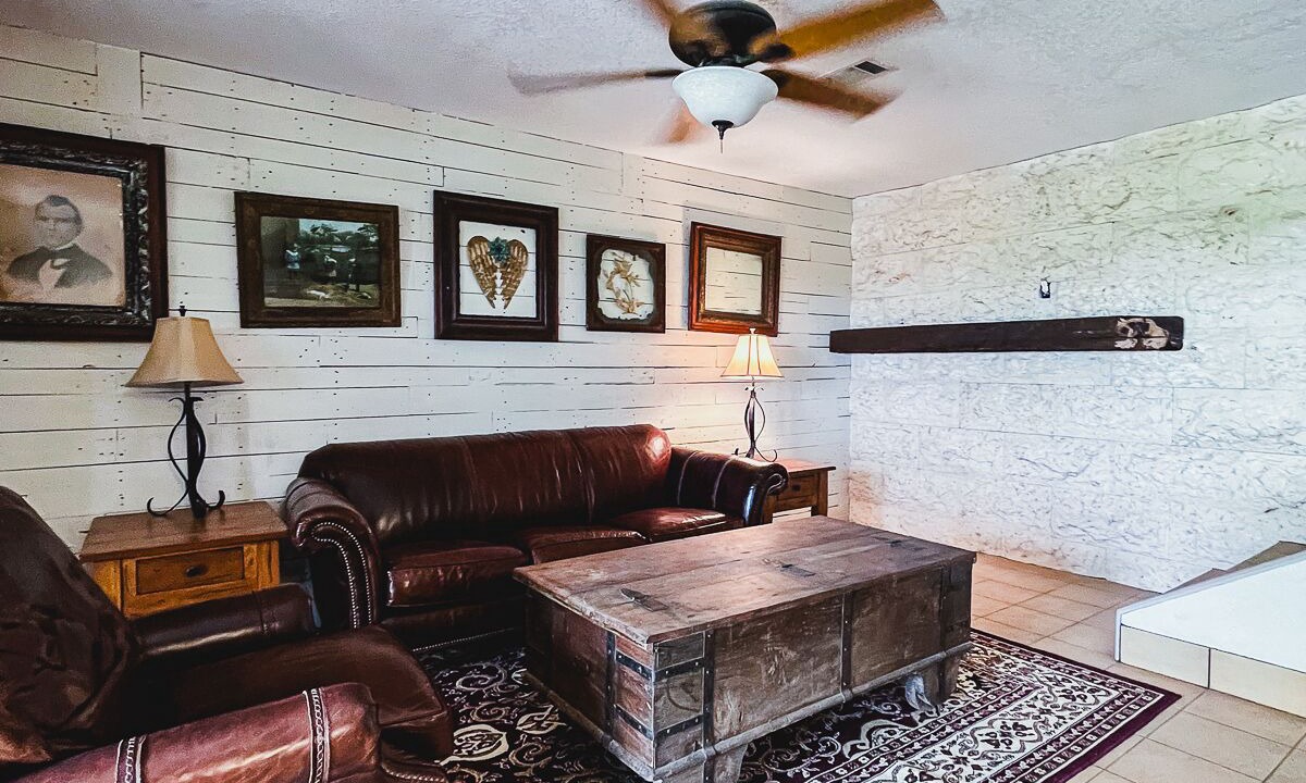 Photo of Livingroom in Brenham