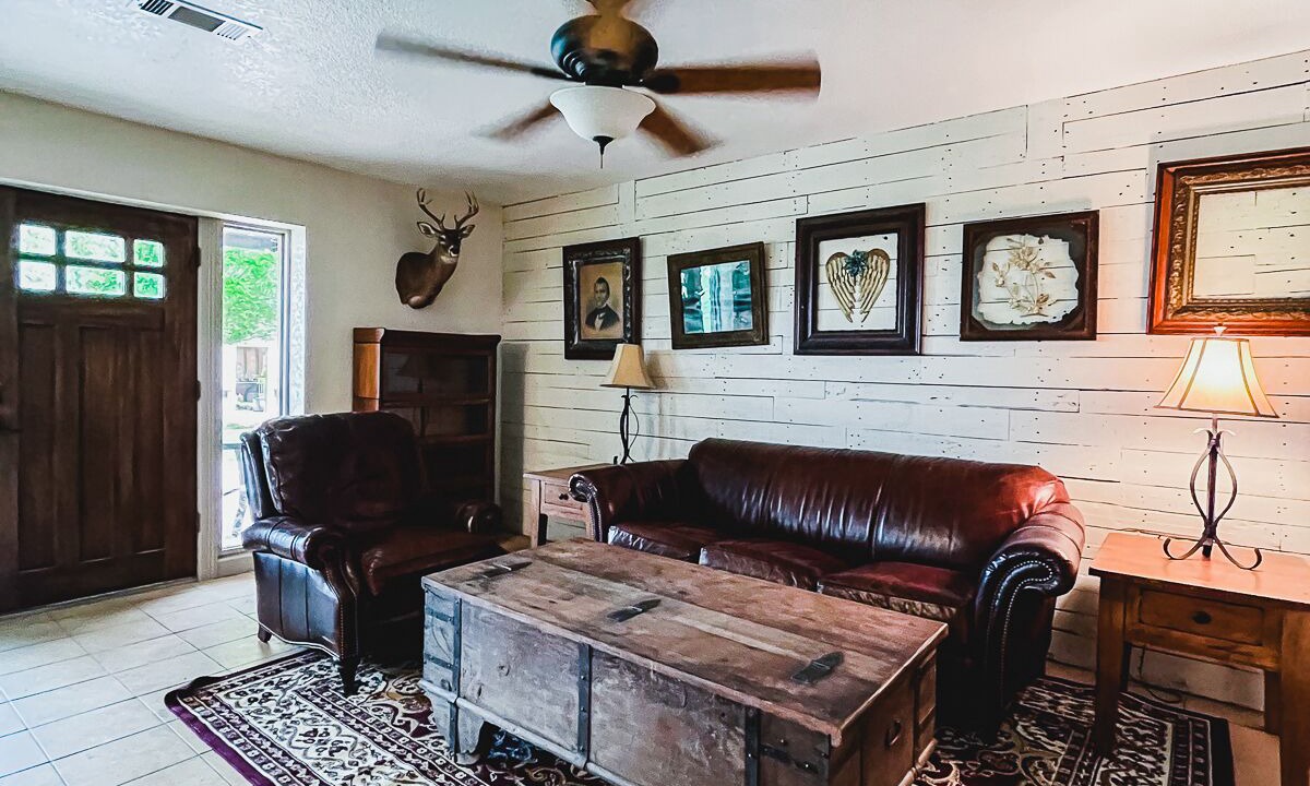 Photo of Livingroom in Brenham