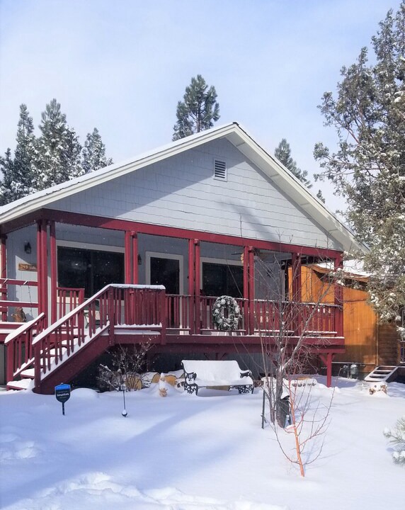 Photo of Buildings in Big Bear