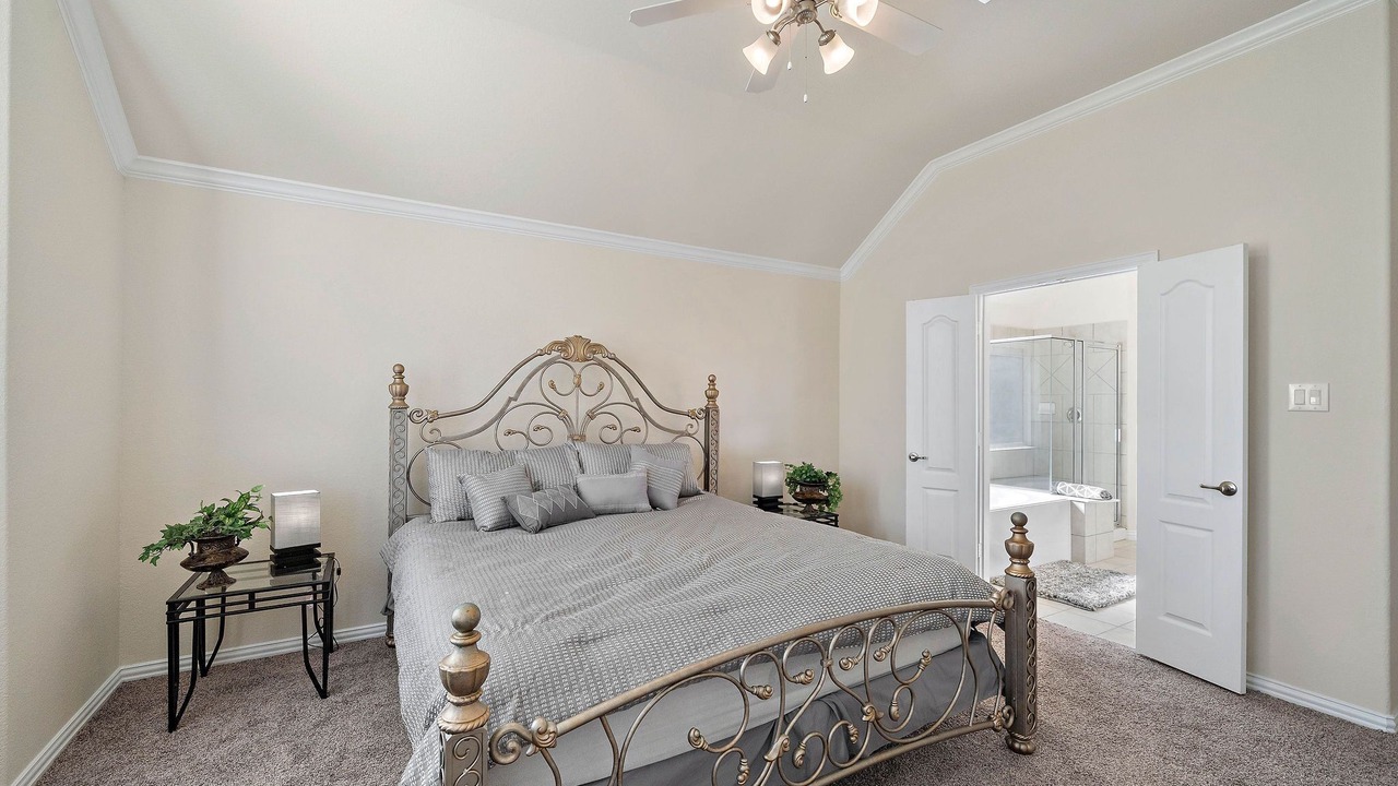Photo of Bedroom in Kingwood