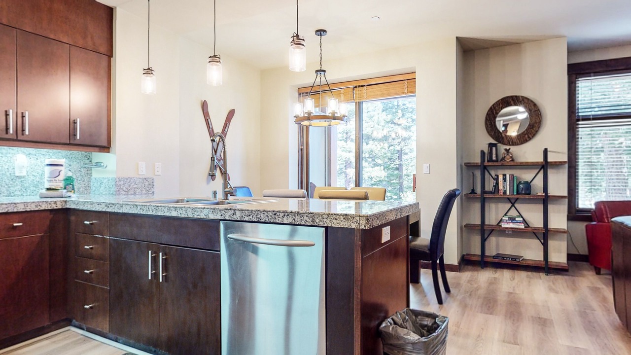 Photo of Kitchen in Mammoth Lakes