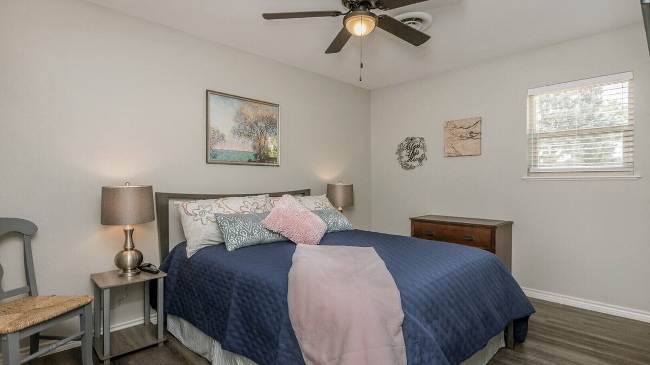 Photo of Bedroom in Dumas