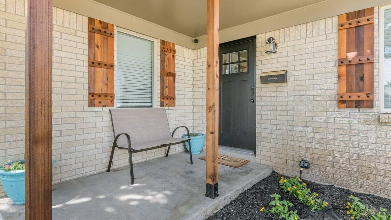 Photo of Patio Balcony in Dumas