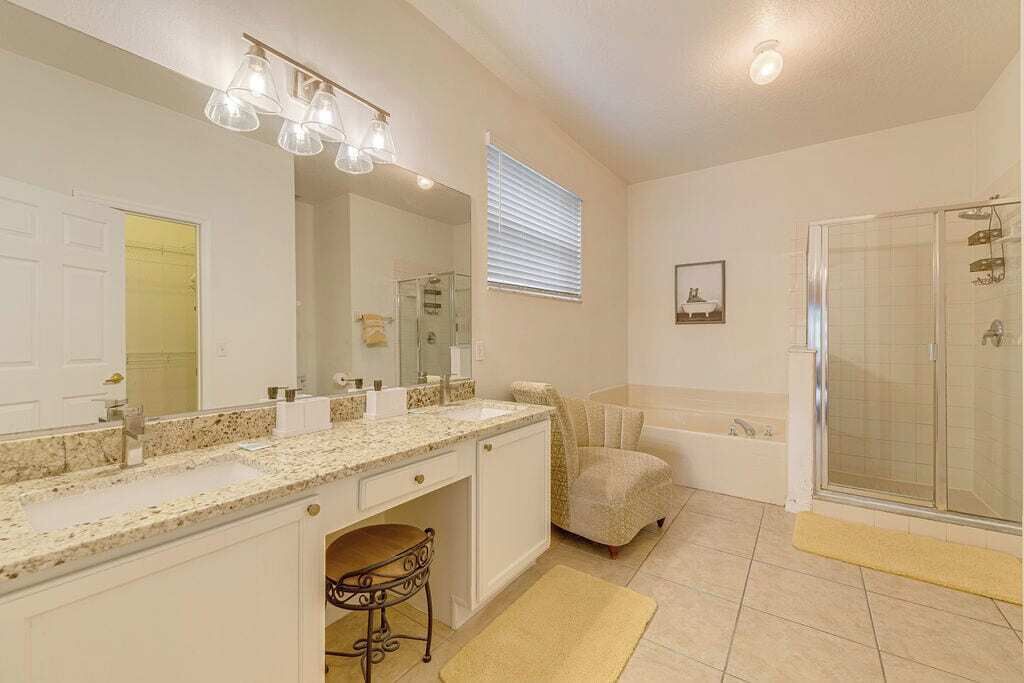 Photo of Bathroom in Thousand Oaks